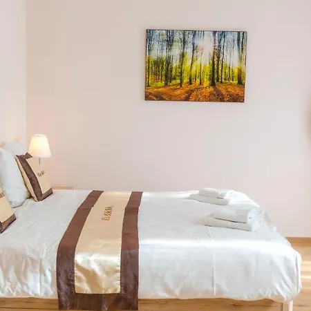 Diana Apartment